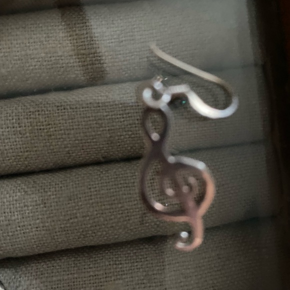 925 Sterling Silver Jewelry - Silver Treble Clef Earrings